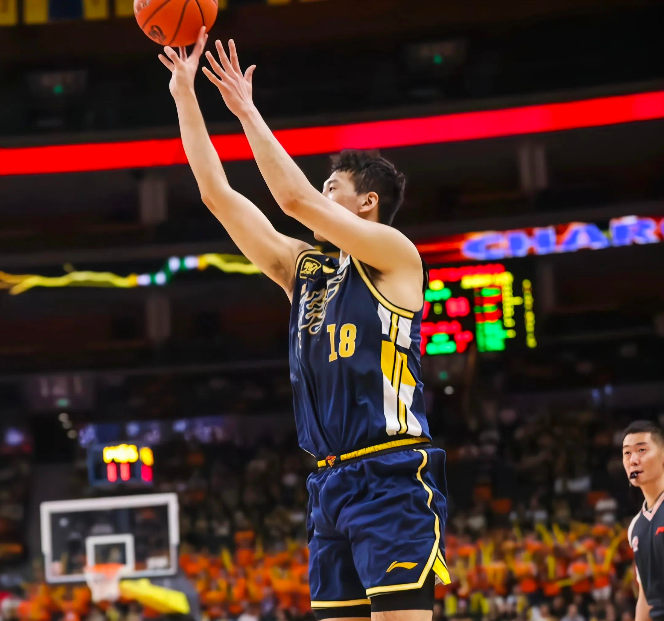 开云下载-包含赛后突围战来临，广州队围绕NBA常规赛强势反弹，底气十足，资深球员宣示担当的词条