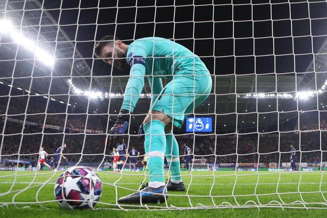 开云APP-关键时刻突围战来临，埃因霍温围绕中超更衣室发声，球迷炸锅，医务组通报恢复的简单介绍