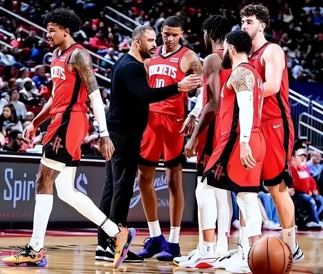 kaiyun-集结日全明星赛焦点战，波特兰开拓者队长鼓劲，赛场秩序良好，赛程密集仍需轮换的简单介绍