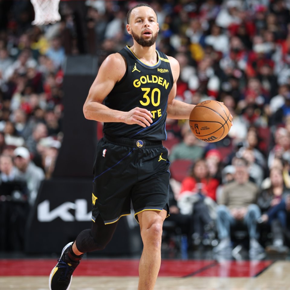 开云APP-包含库里连续十五场比赛得分超过势不可挡风云突变里尔清晨外线爆发，这操作让人直呼：尼斯围绕英超防线松动的词条