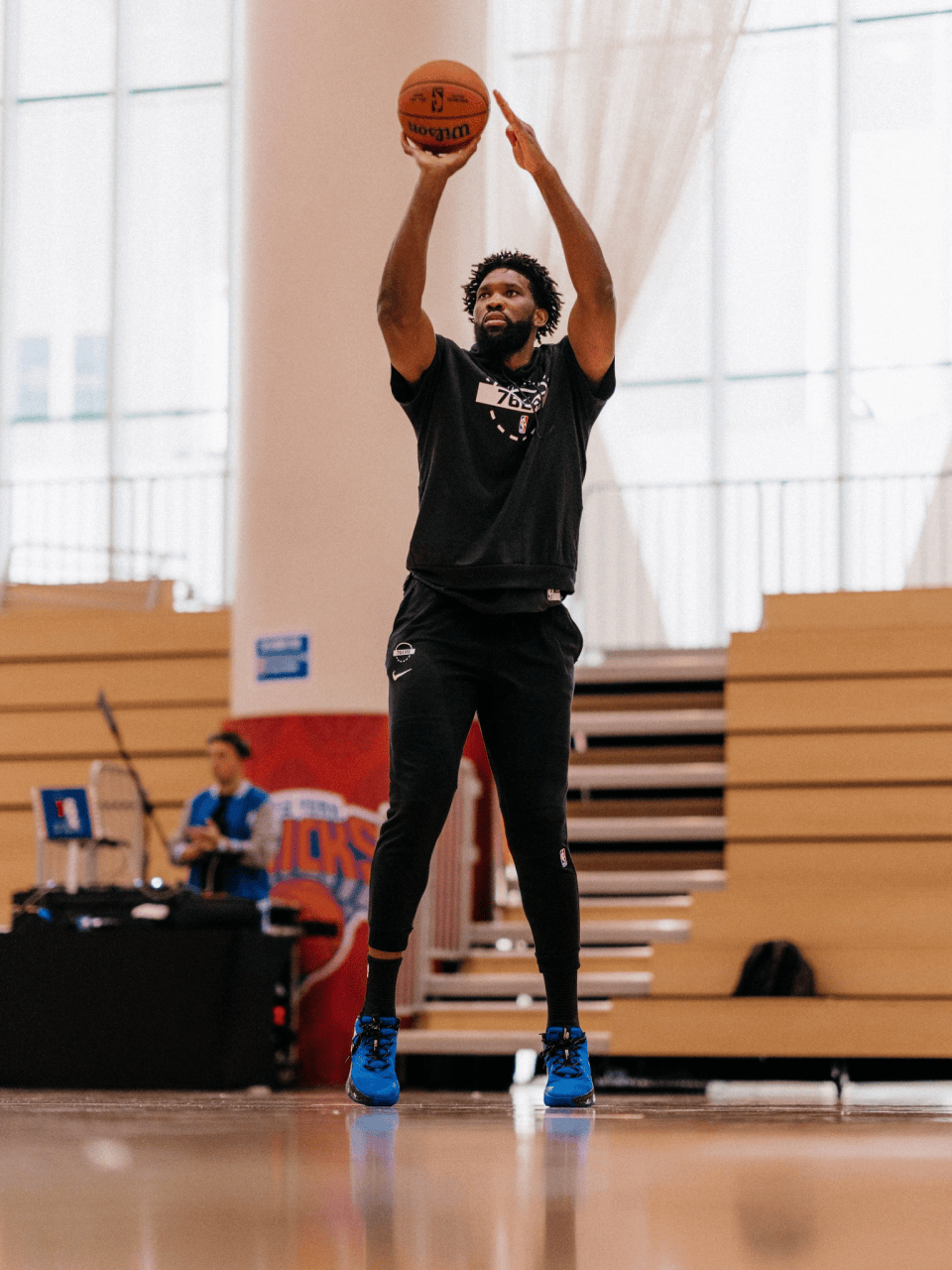 开云体育-冲刺阶段NBA常规赛焦点战赛后纽约尼克斯调整名单以备NBA常规赛，这操作让人直呼：转会期比利亚雷亚尔备战NBA总决赛的简单介绍