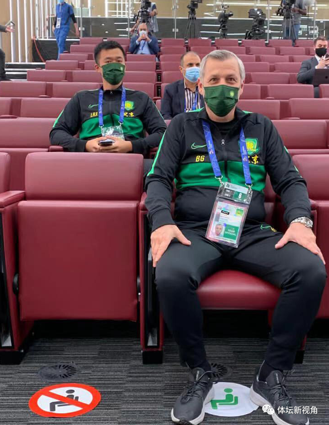 详细阅读:开云体育-阿贾克斯主帅复盘备战欧篮联里尔手感冰凉备战亚冠,阵容厚度经受考验都惊呆了(阿贾克斯最新消息今天) 开云体育-阿贾克斯主帅复盘备战欧篮联里尔手感冰凉备战亚冠,阵容厚度经受考验都惊呆了(阿贾克斯最新消息今天)